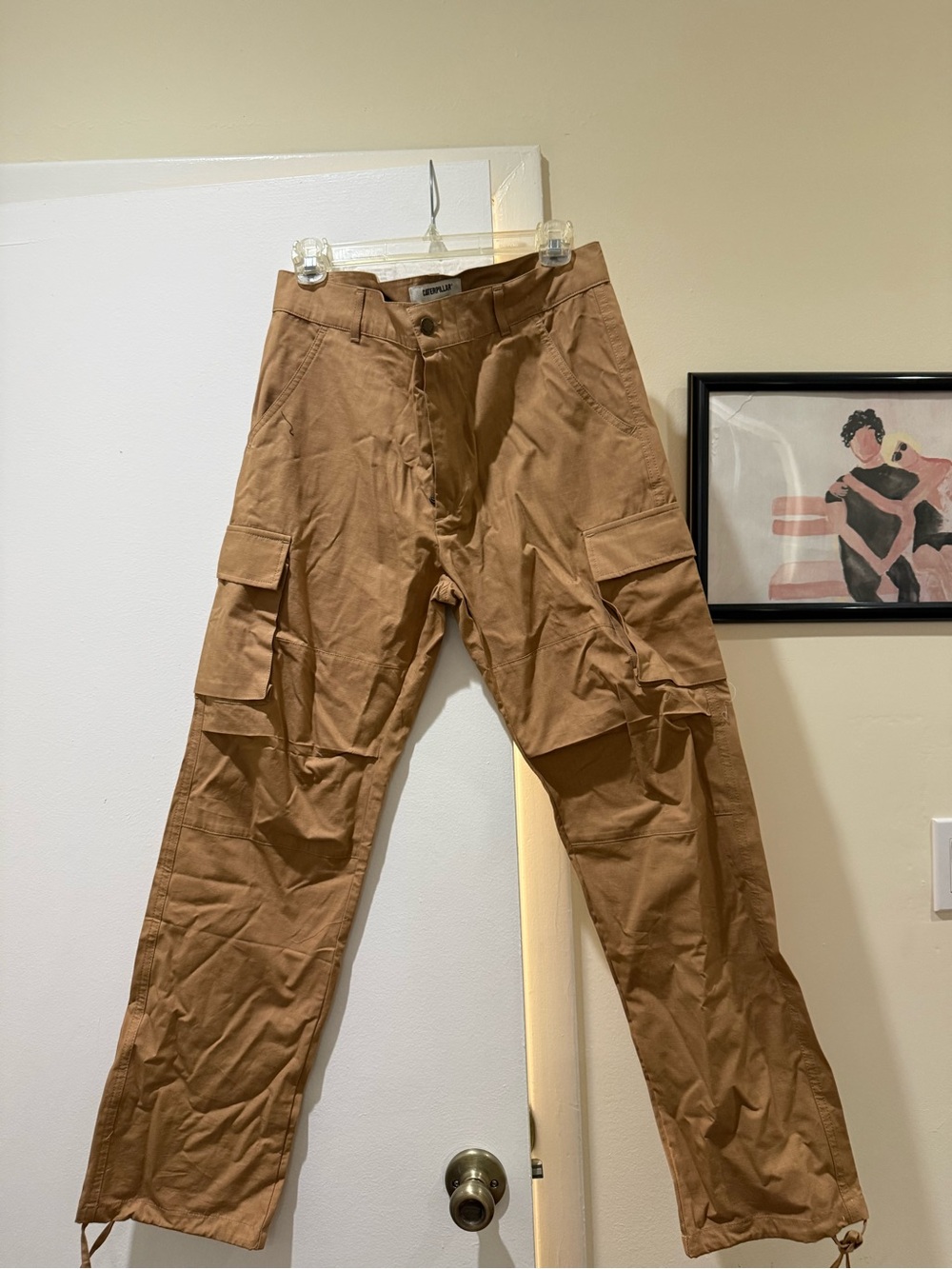 Men’s Never Worn / Brand New Tan Cargos / Khakis, size 32
